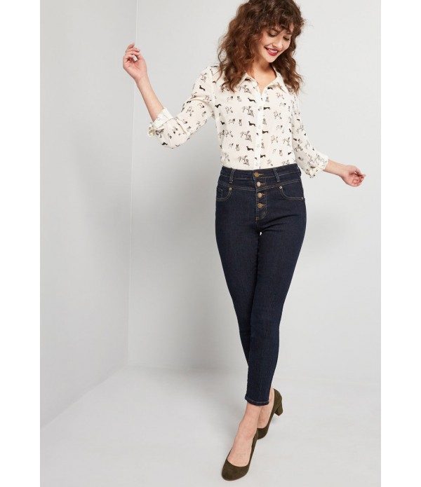 Karaoke Seamstress Buttoned Skinny Jeans - 26 in.