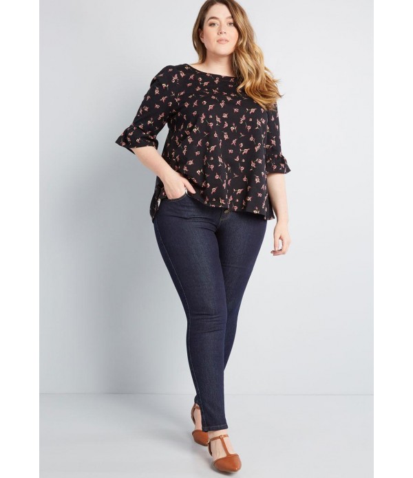 Karaoke Seamstress Buttoned Skinny Jeans - 30 in.