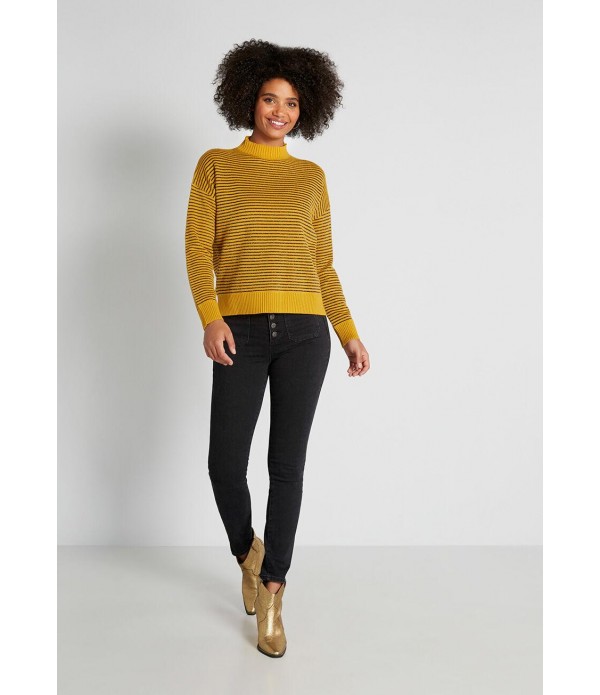 Haute Hero Skinny Jeans in Black