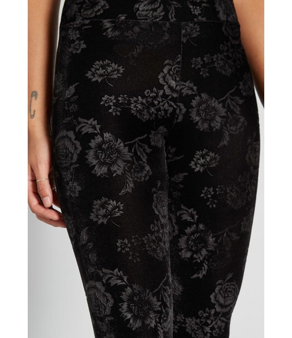 A Rush to Plush Velvet Leggings