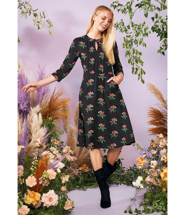 A Floral Folklore Midi Dress