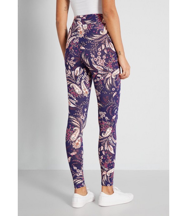 Daisies and Paisley Leggings